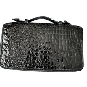 NWT Mainstreet Collection‎ Handbag Women's Black Croc Passport Case Black